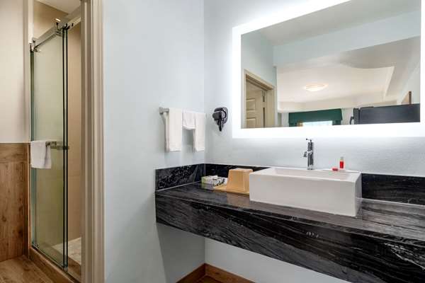  - Baymont Inn & Suites Kingwood