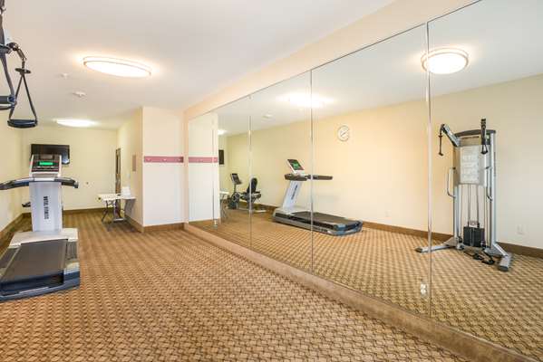 Fitness/ Exercise Room - Knights Inn Bunkie - I-49, Exit 53