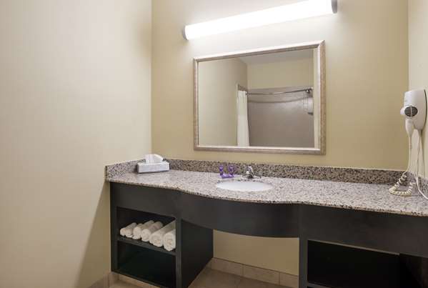  - Knights Inn Bunkie - I-49, Exit 53