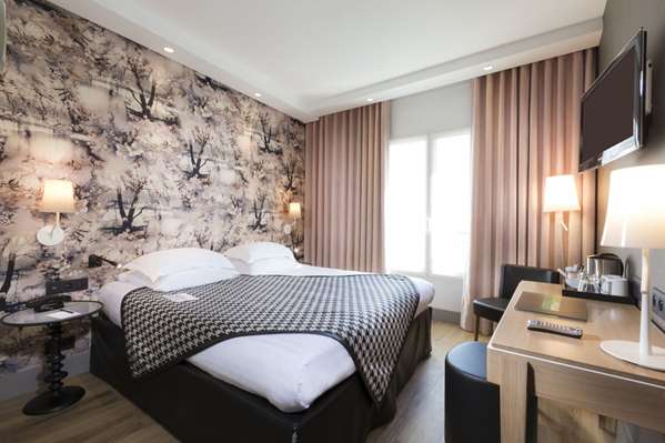 Guest Room,On-Site