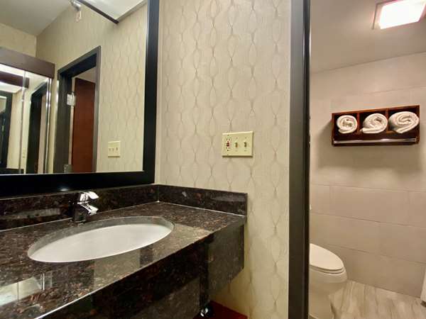  - Best Western Plus Houston Energy Corridor Hotel - I-10, Exit 751