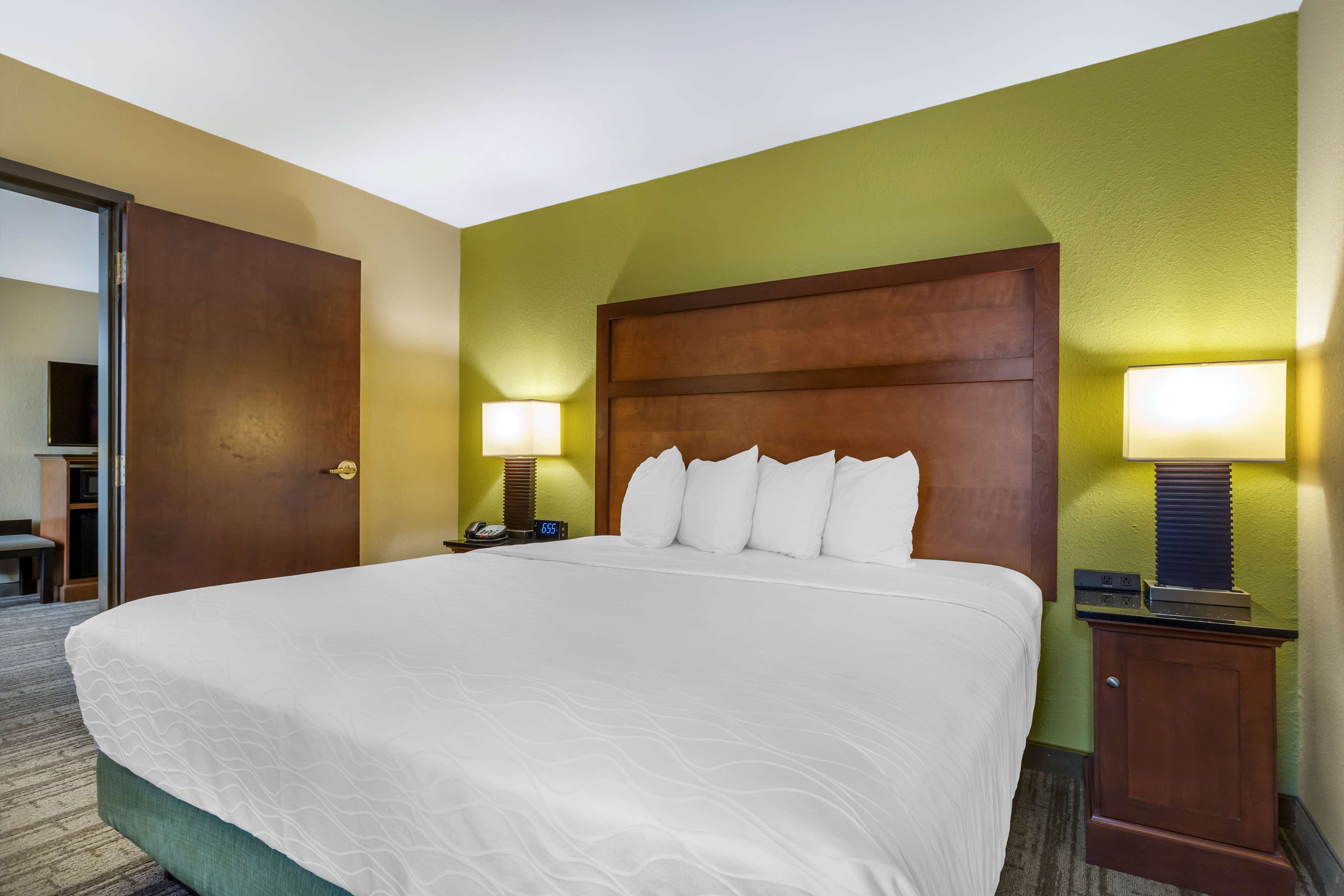 Best Western Plus Houston Energy Corridor Room Type - Suite-1 King Bed, Non-Smoking, 2 Rooms, Sofabed, Desk, 2 Flat Screen Tvs, Microwave And Refrigerator