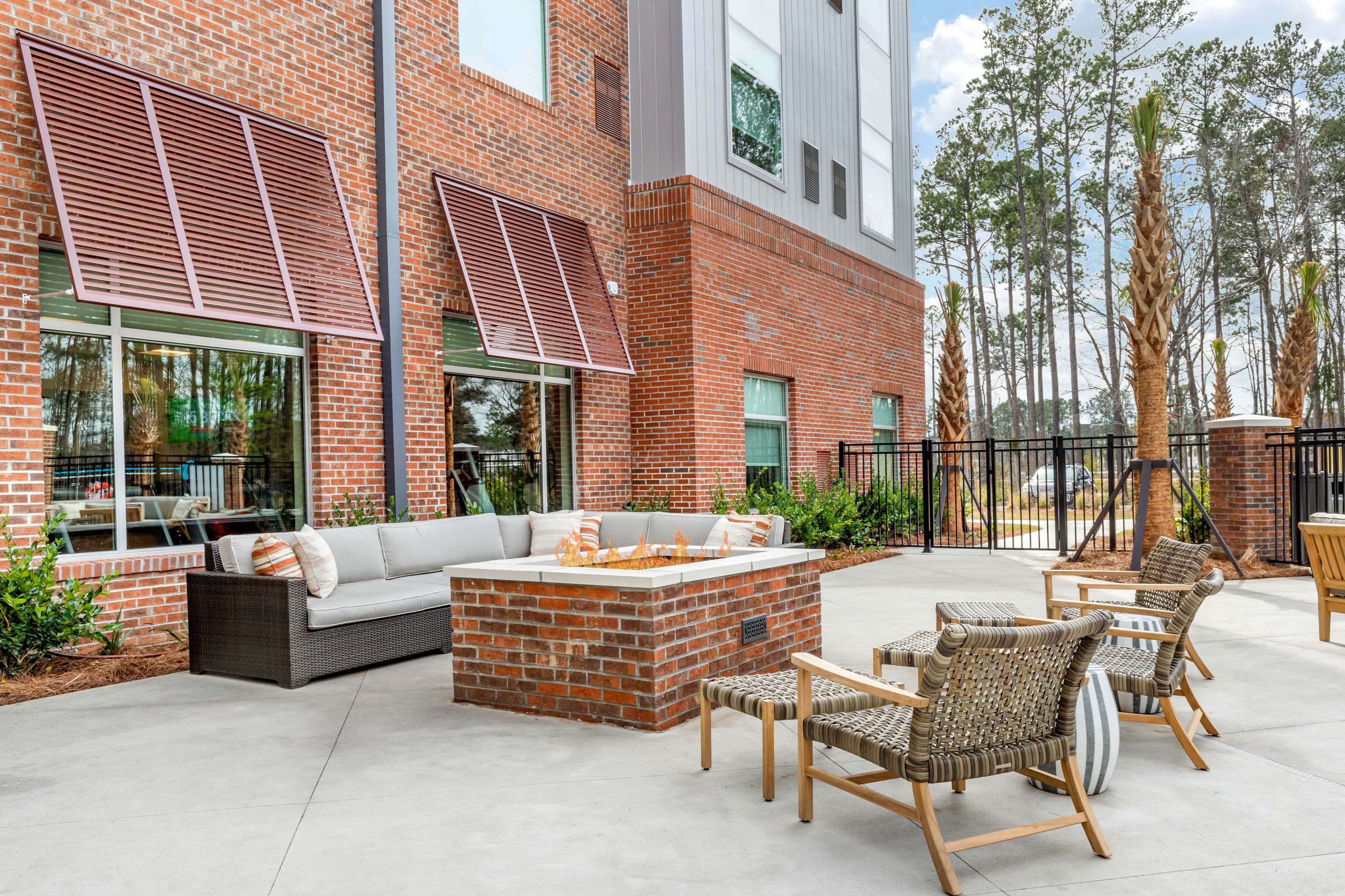 Outdoor patio | DoubleTree by Hilton Summerville Nexton