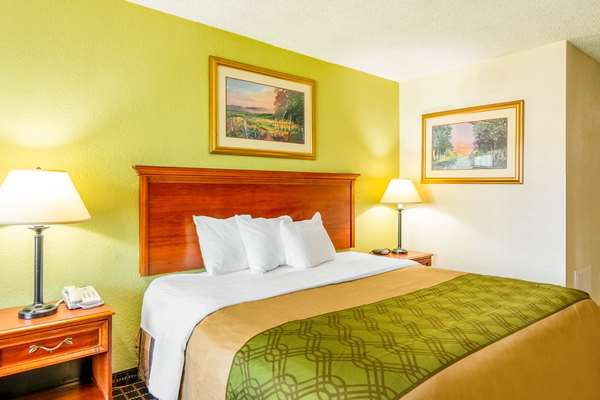  - Rodeway Inn Central Richmond - I-64 & I-95, Exit 78