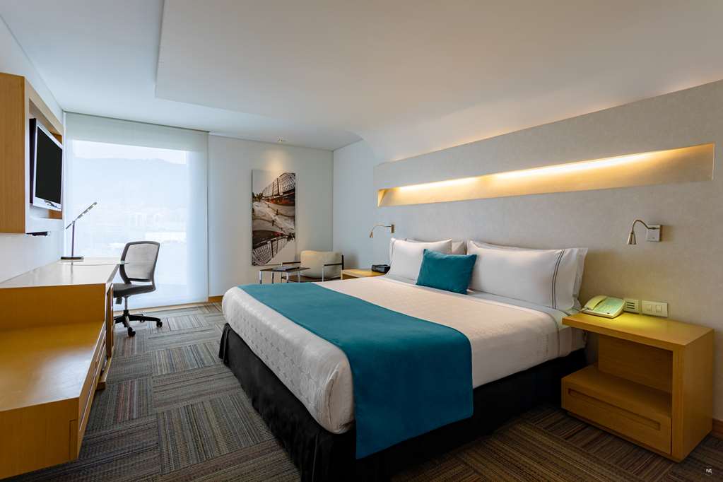 Sonesta Hotel Bogota-guestroom-Guest Room,On-Site.jpg