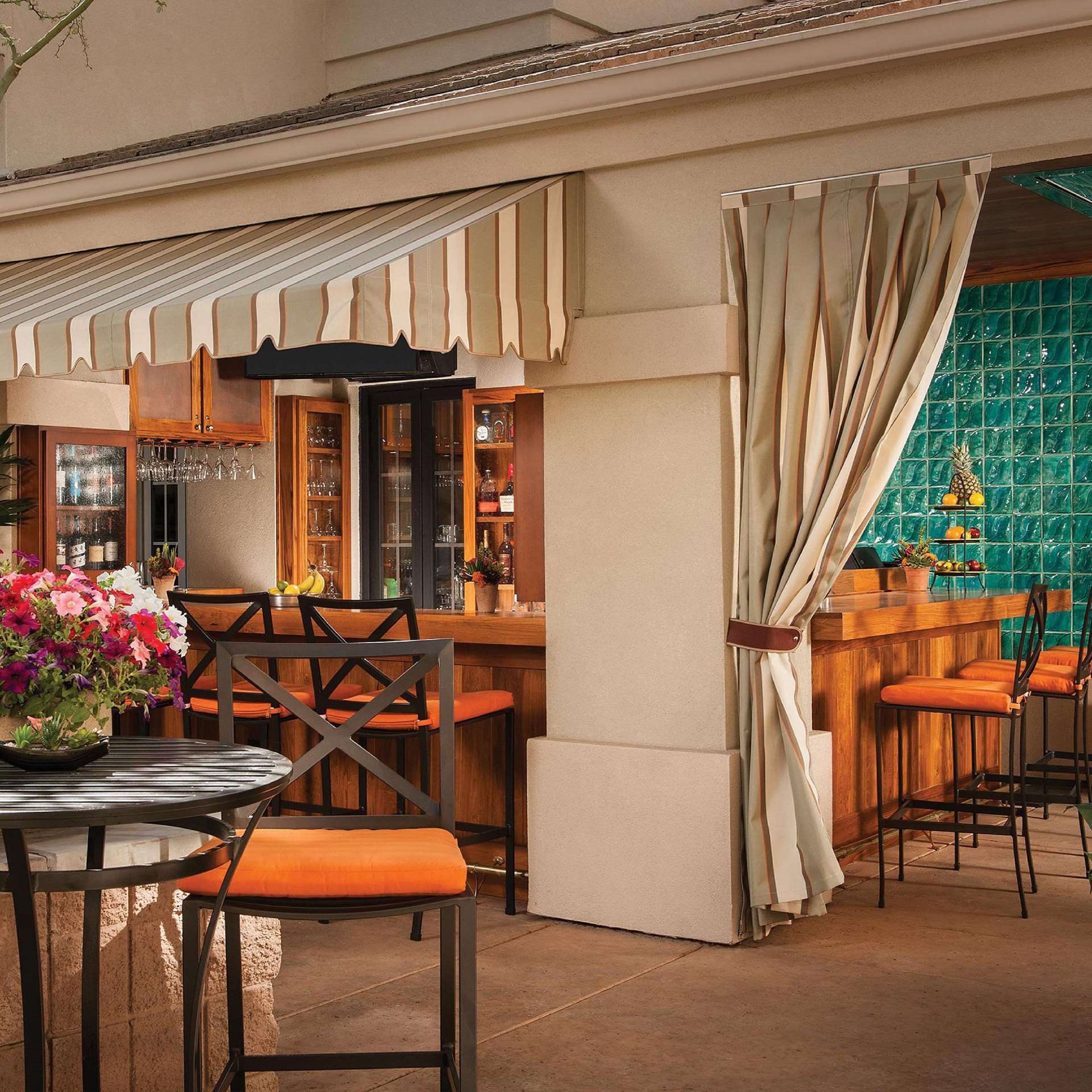 Terrace Bar | Sonesta Suites Scottsdale Gainey Ranch