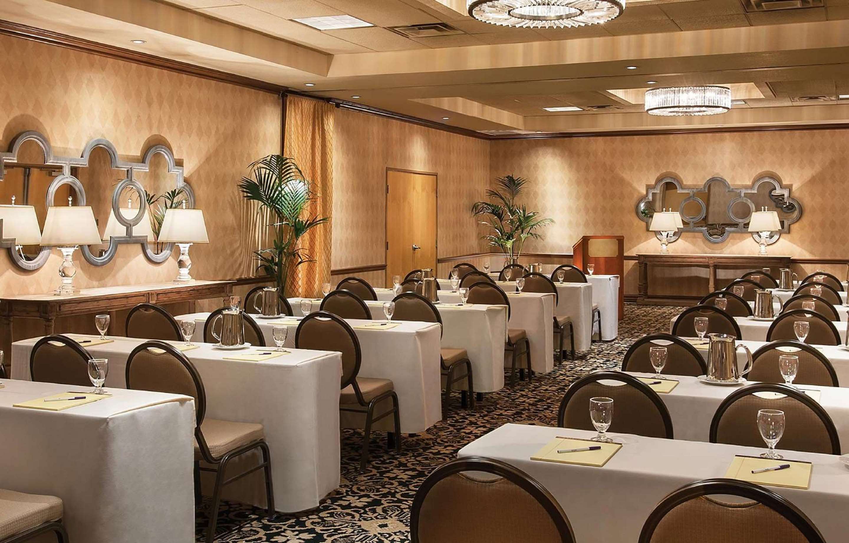 Meeting Room - Classroom Set | Sonesta Suites Scottsdale Gainey Ranch