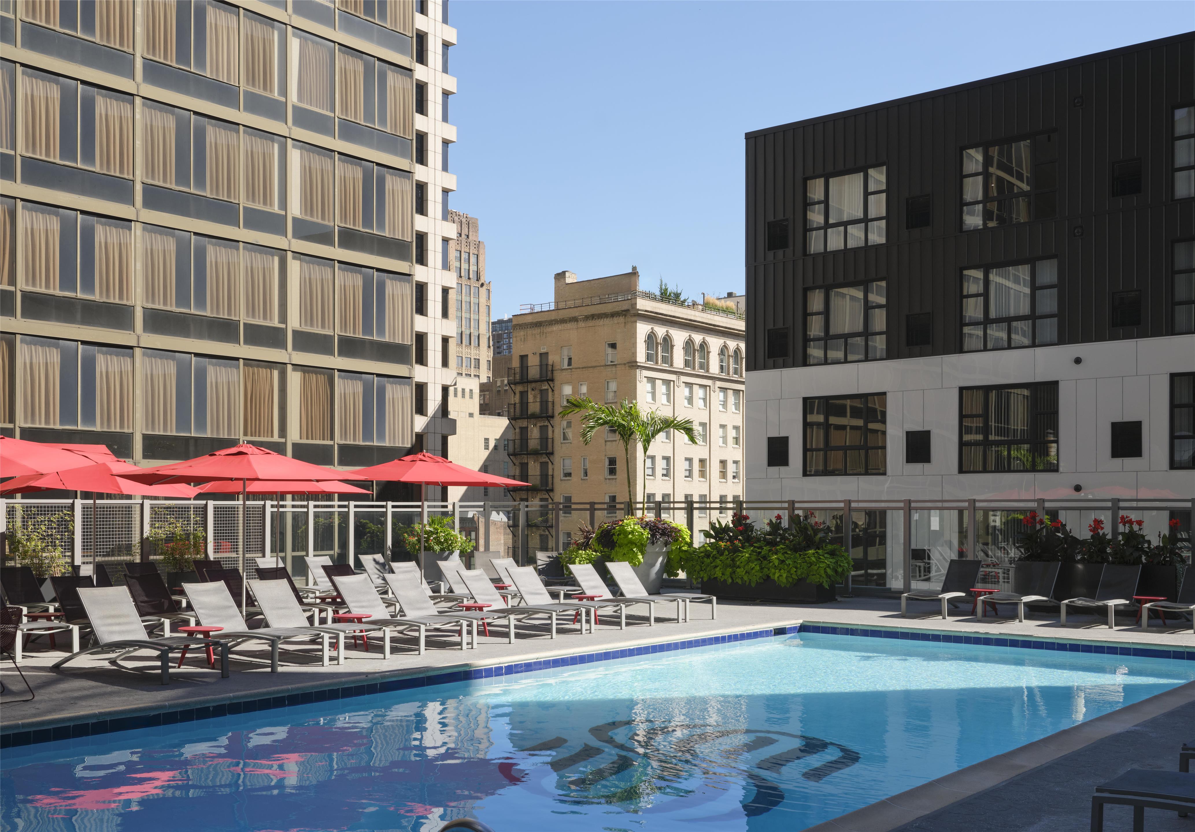 Sonesta Philly pool | Sonesta Philadelphia Rittenhouse Square