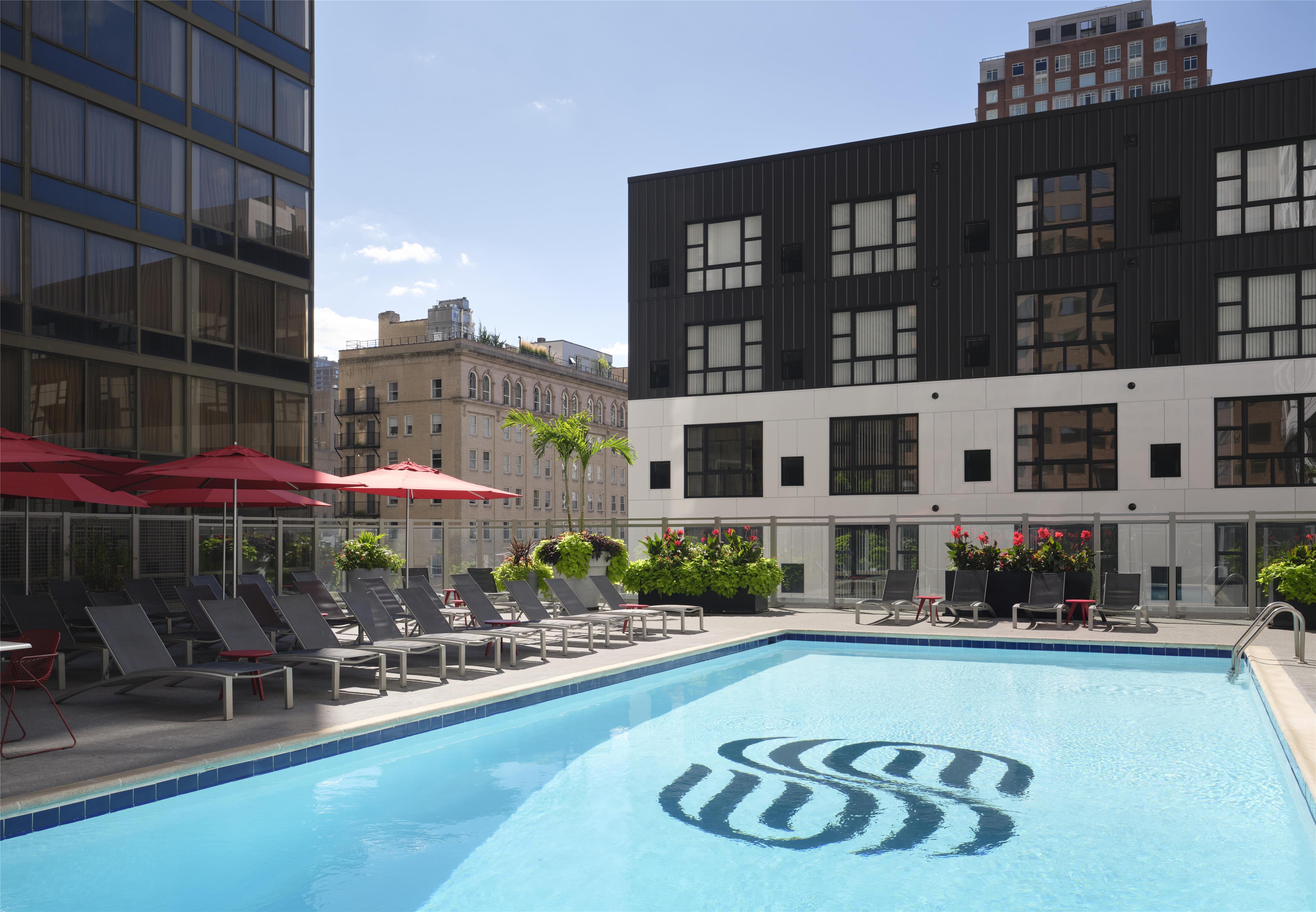 Sonesta Philly pool | Sonesta Philadelphia Rittenhouse Square