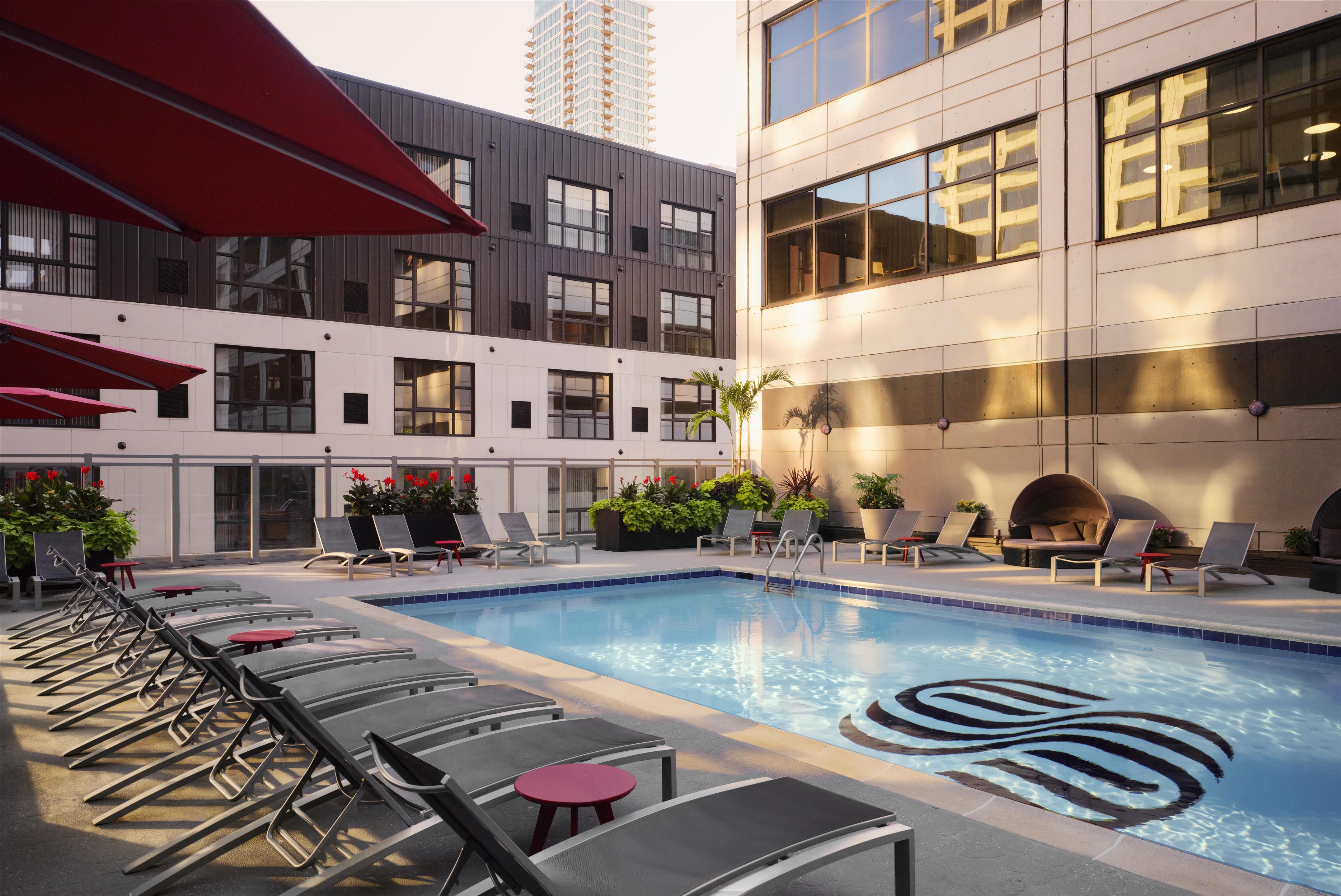 Sonesta Philly pool | Sonesta Philadelphia Rittenhouse Square