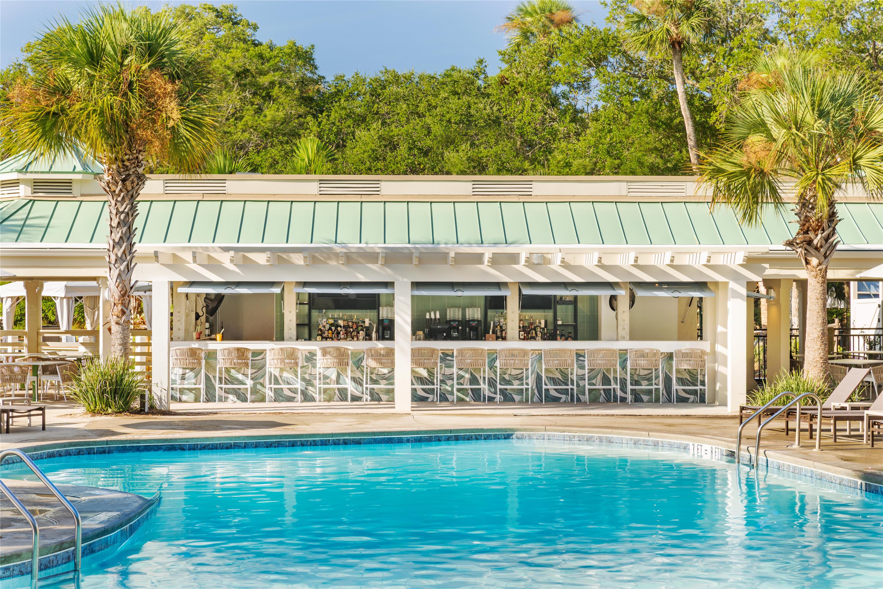 SHR HiltonHeadIsland Dining SweetCanesPoolBar | Sonesta Resort Hilton Head Island