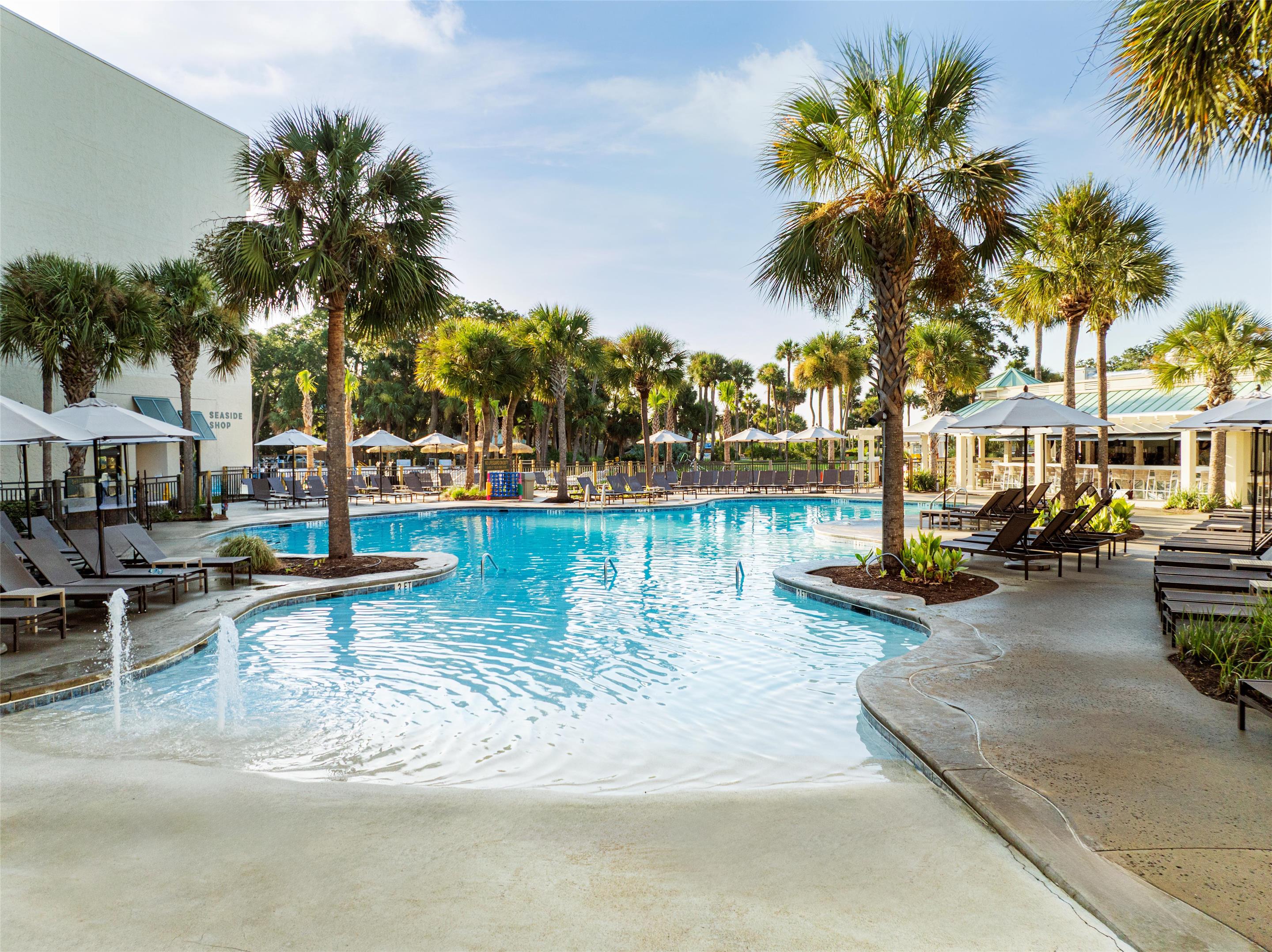SHR HiltonHeadIsland Exterior Pool BeachEntrance | Sonesta Resort Hilton Head Island
