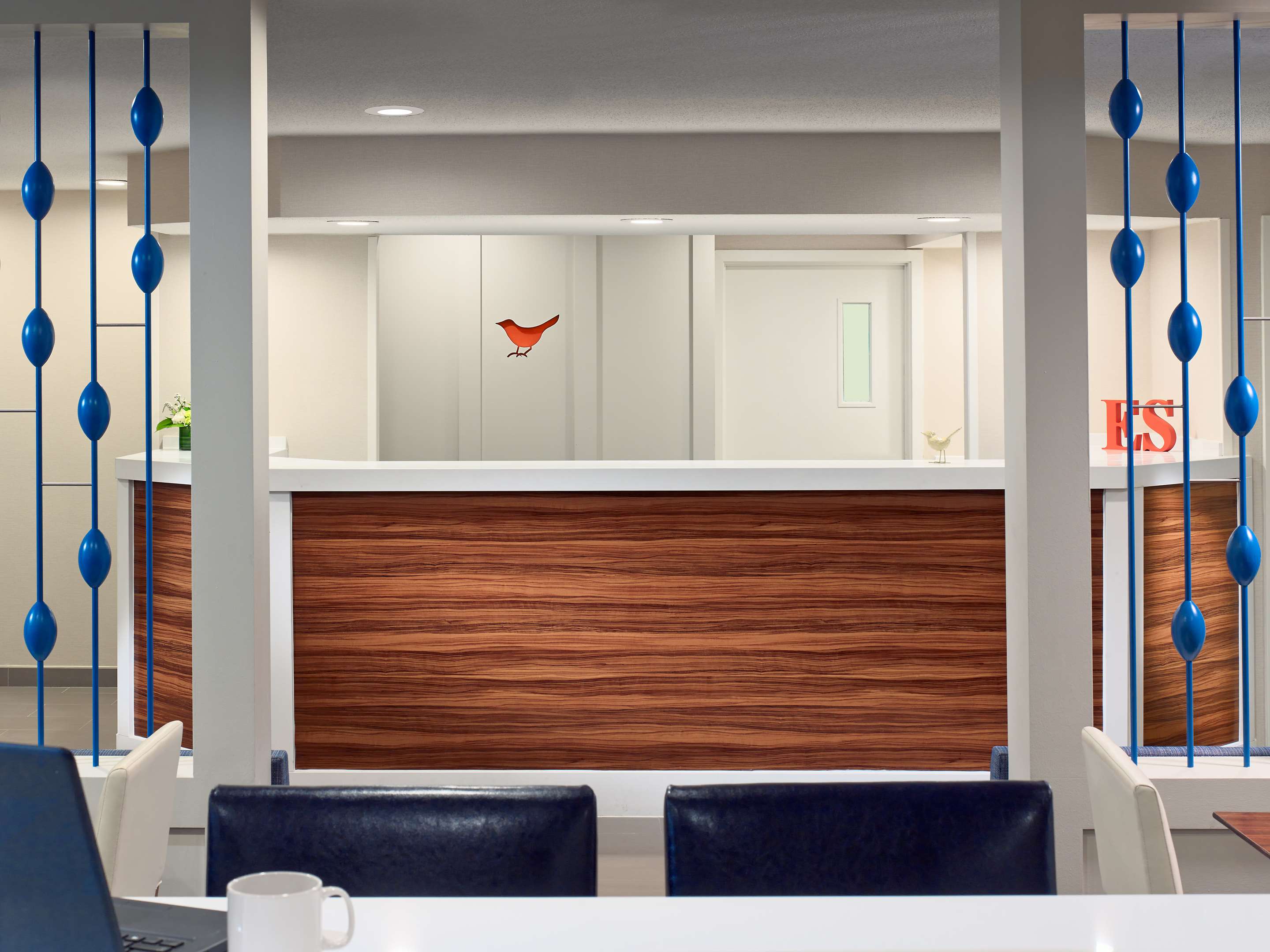 Front Desk | Sonesta Simply Suites Memphis East Poplar Pike 