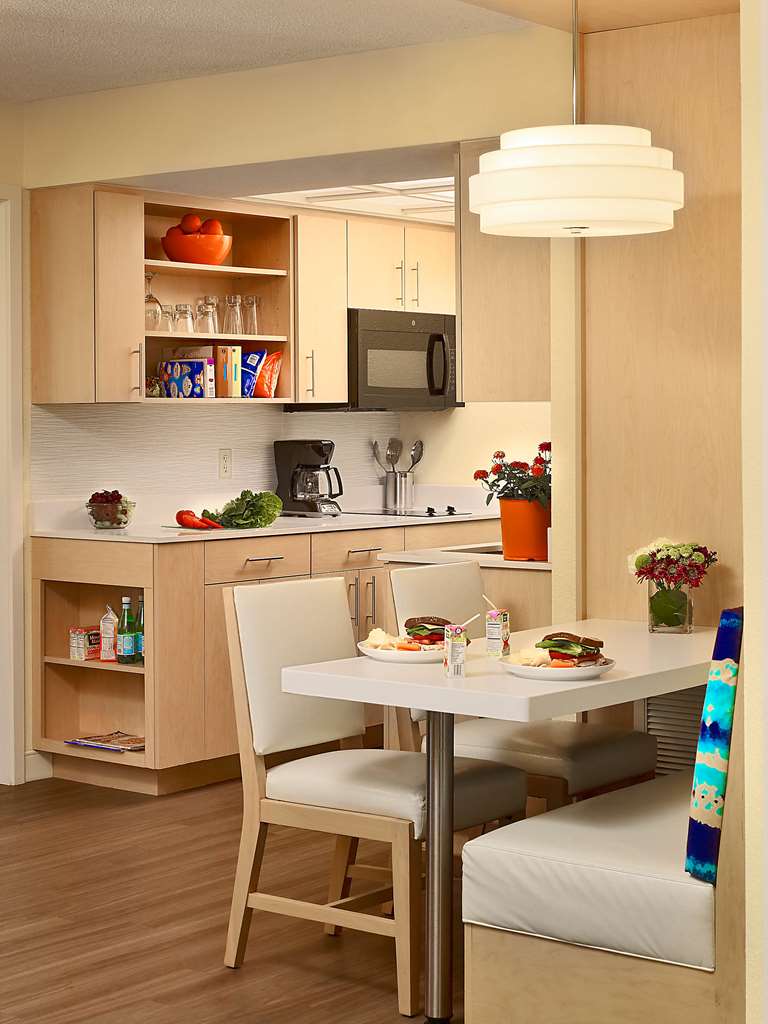 Sonesta ES Suites Flagstaff-guestroom-Guest Room,Guest Room Amenity,Kitchen/Kitchenette,On-Site.jpg