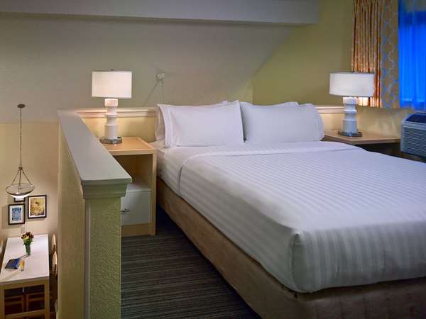 Suite - Sonesta ES Suites Williston