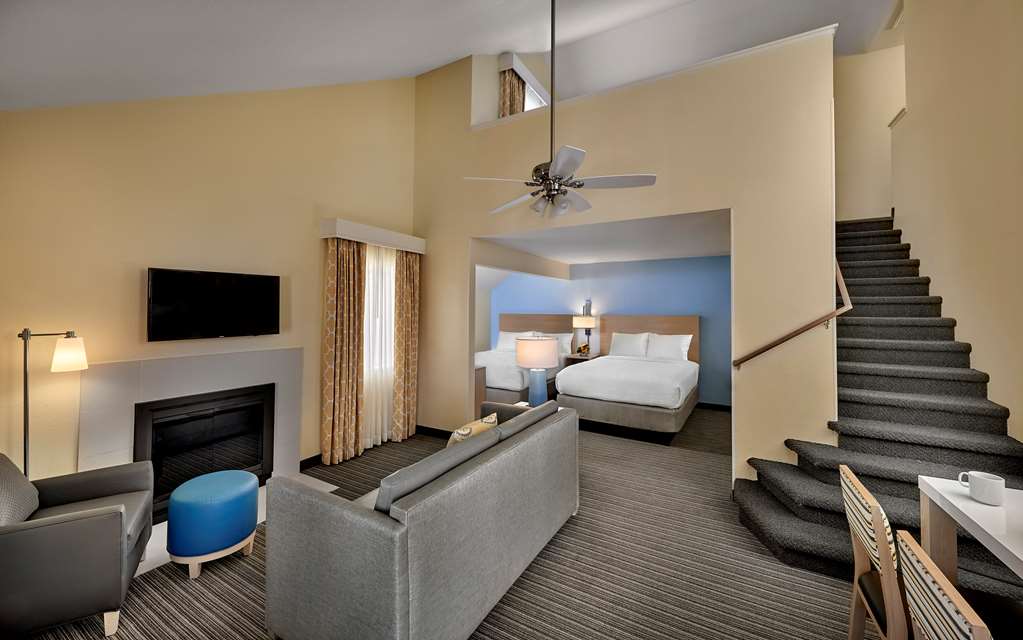 SES Providence-guestroom-Guest Room,On-Site.jpg