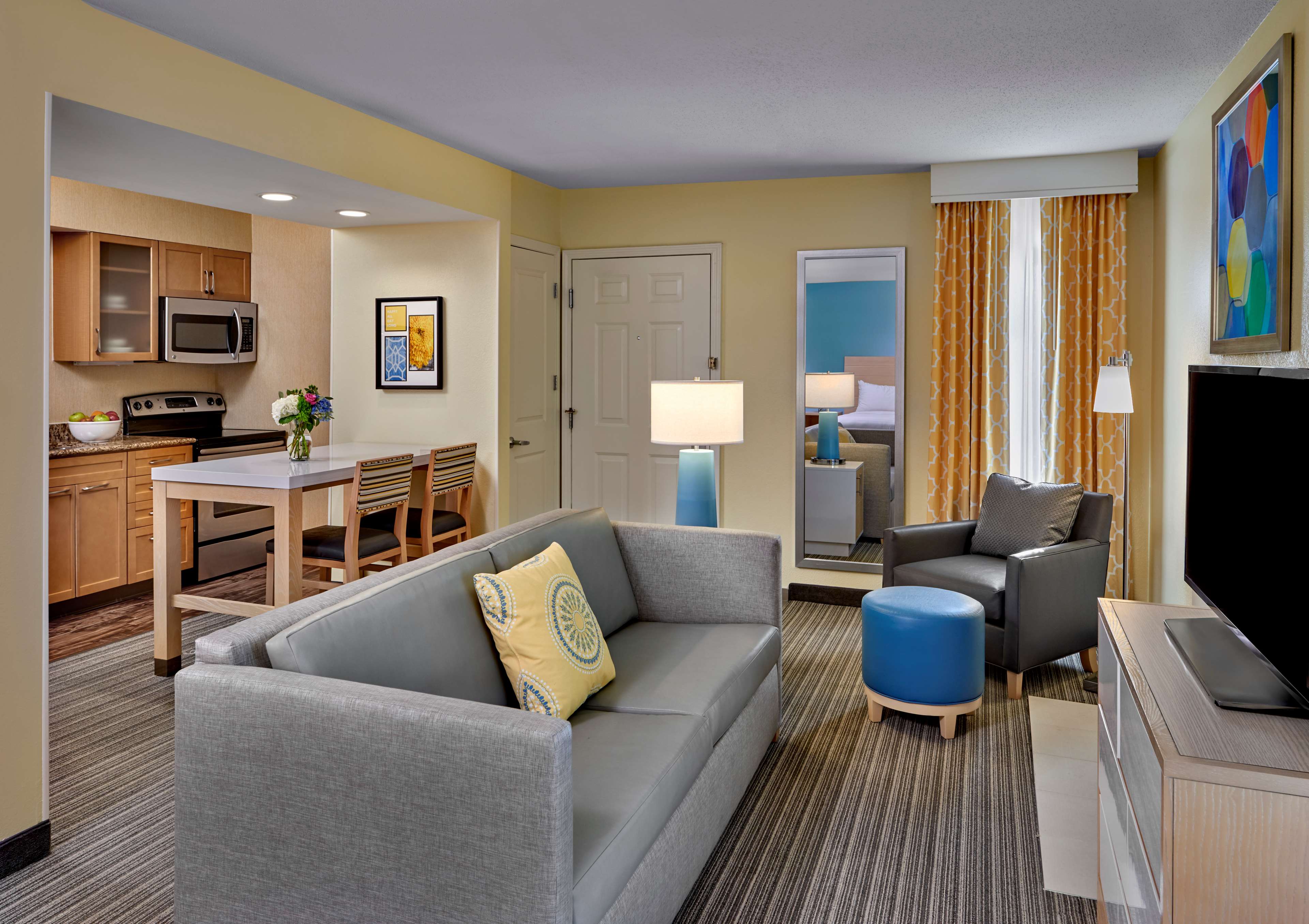 Studio Suite - King image
