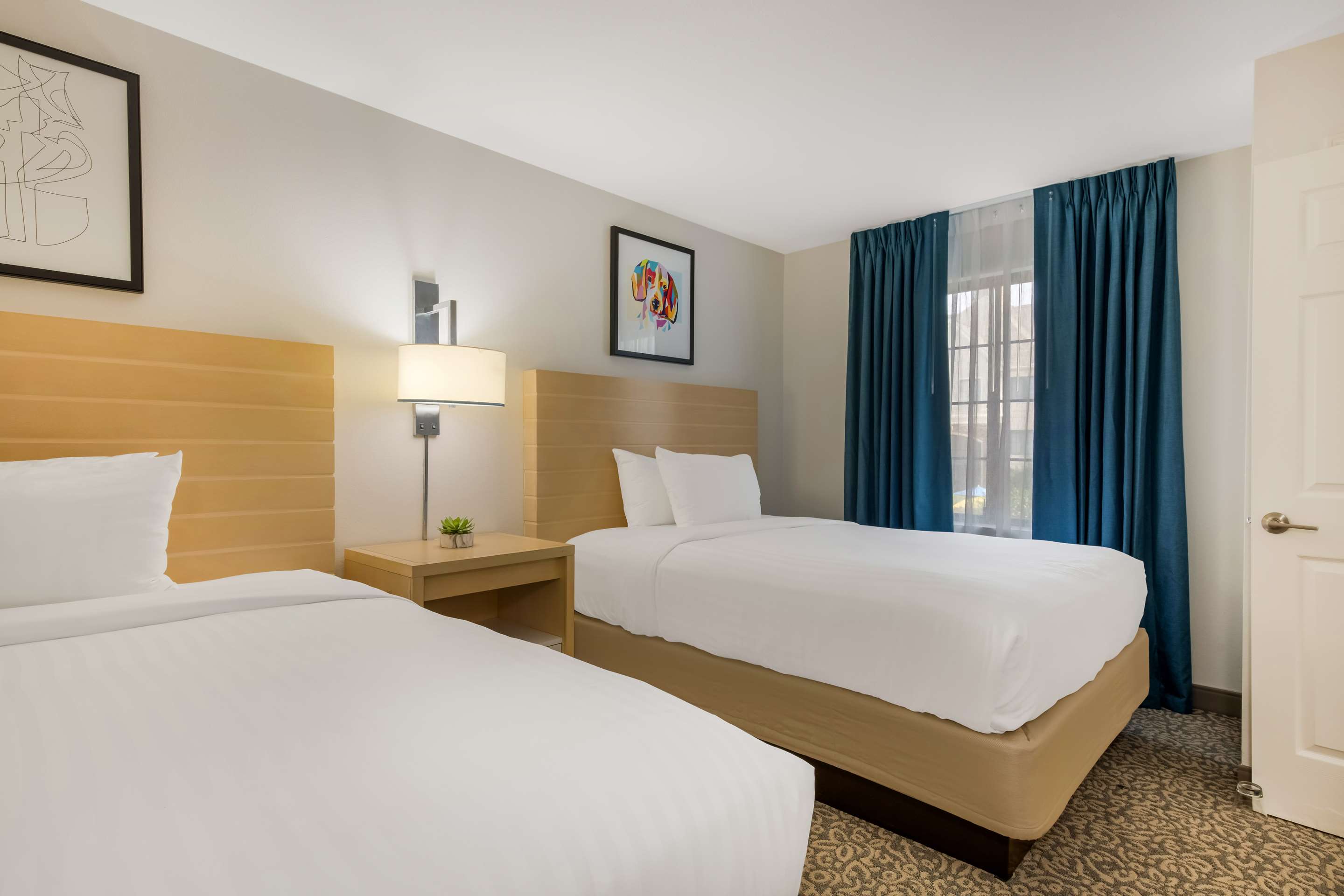 Guest Room - Two Bedroom Suite 1 King 2 Queens Doubles Bedroom | Sonesta ES Suites Charlotte Arrowood