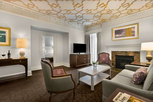 Suite - Chase Park Plaza Hotel St Louis