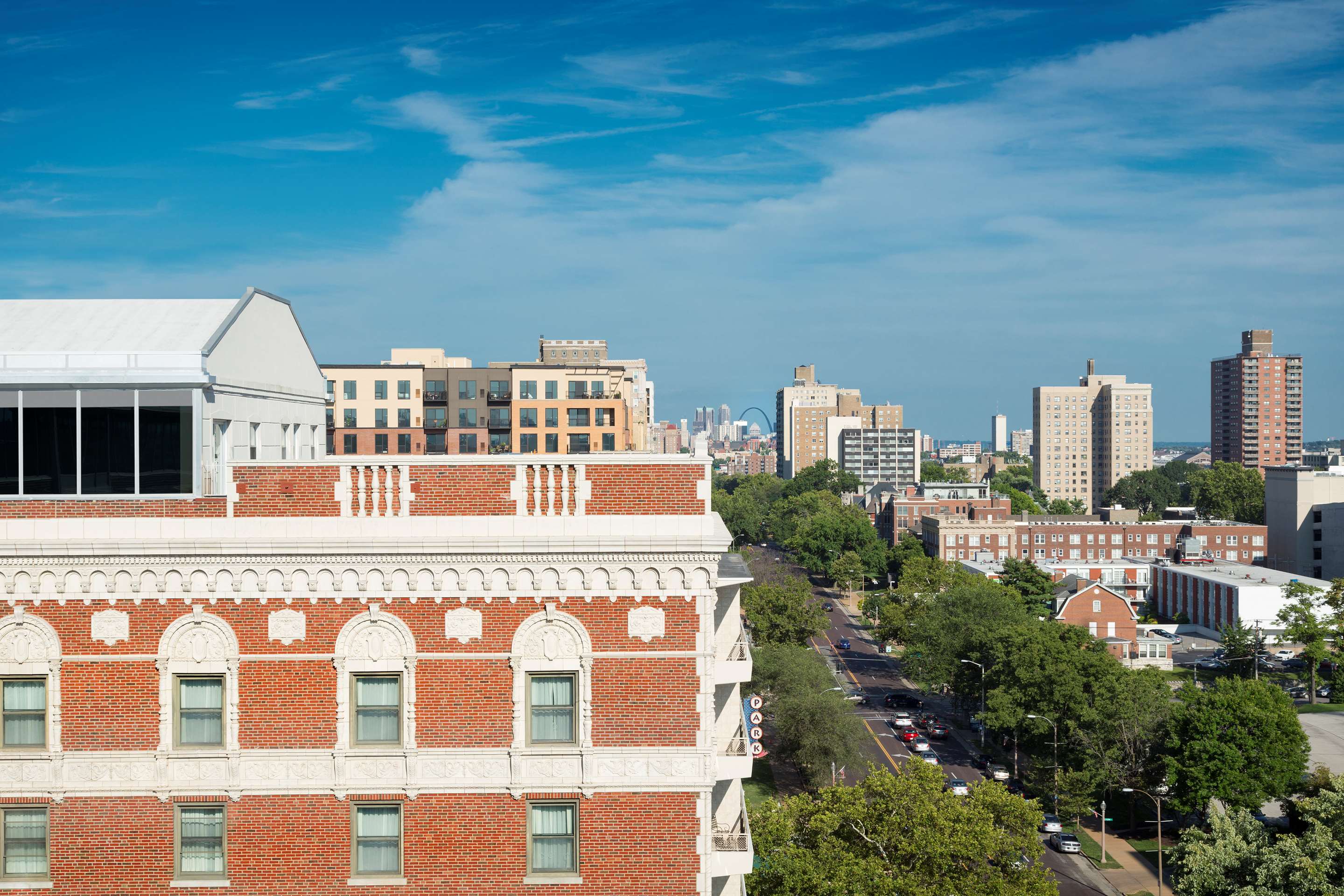 Exterior Rooftop View Downtown | The Royal Sonesta Chase Park Plaza St. Louis
