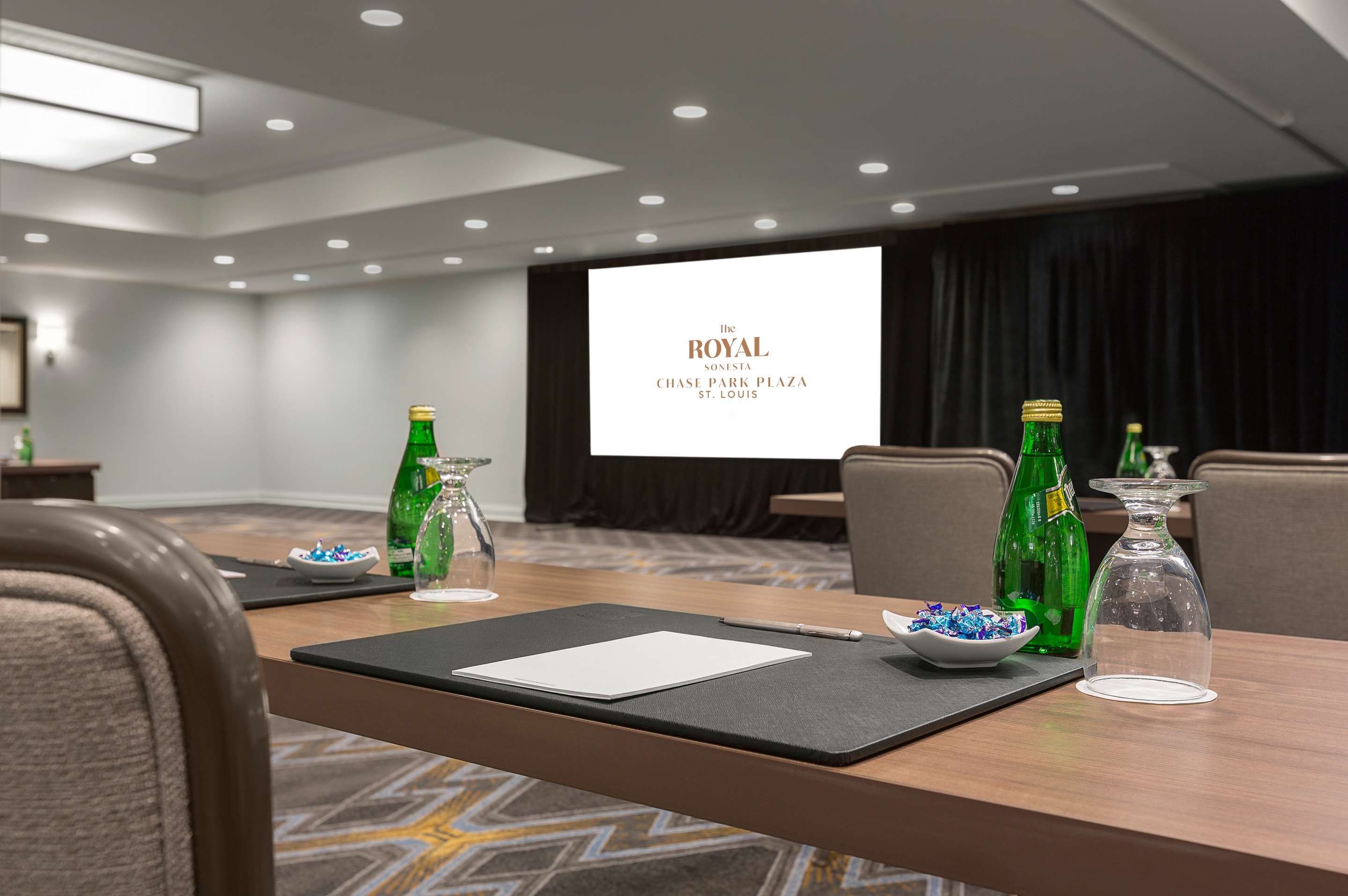 Meeting Lindell Ballroom Detail | The Royal Sonesta Chase Park Plaza St. Louis