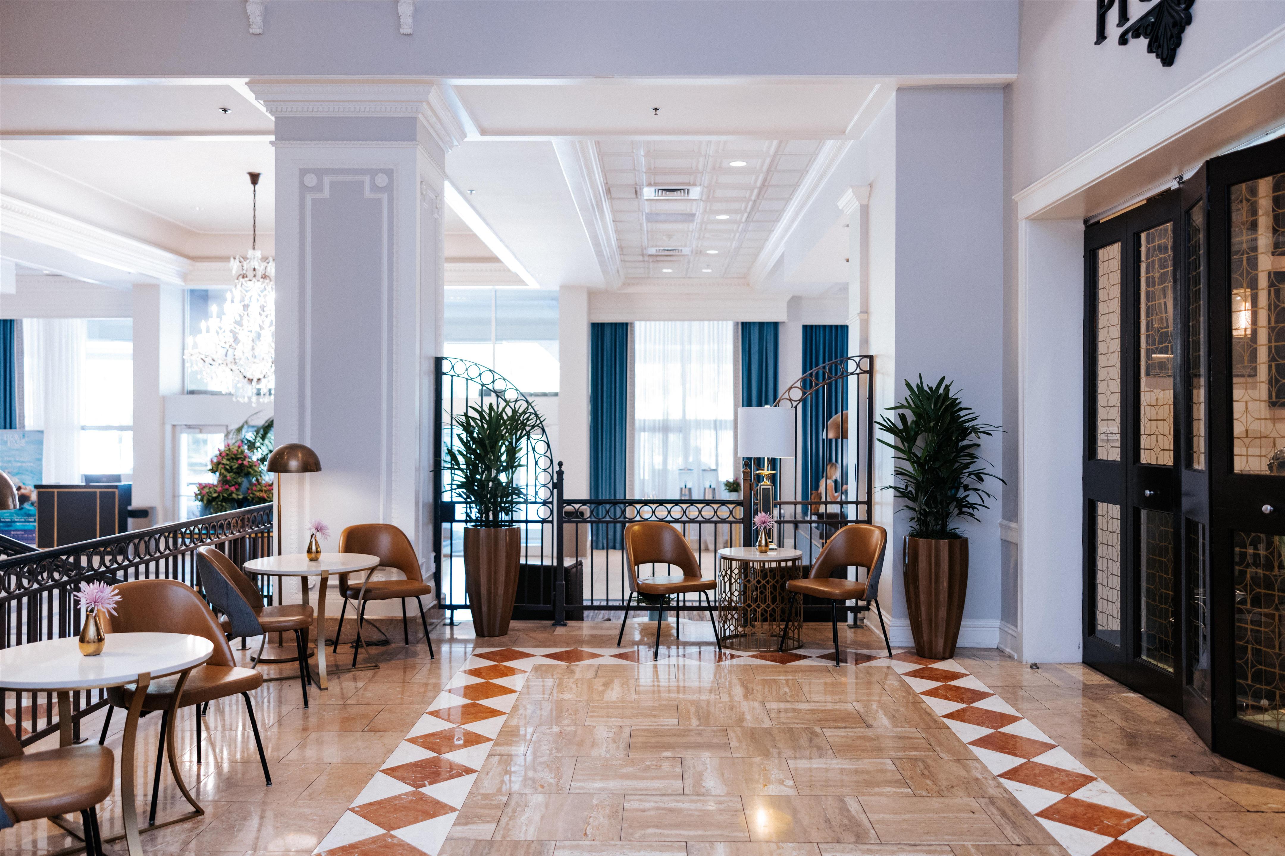 Royal Sonesta Chase Park Plaza near Preston entrance | The Royal Sonesta Chase Park Plaza St. Louis