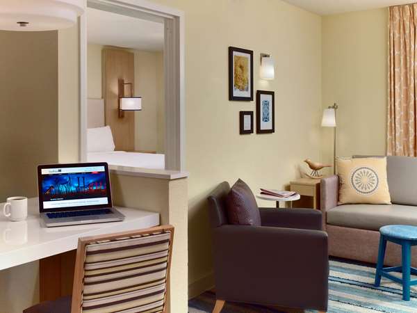 Suite - Sonesta ES Suites Burlington