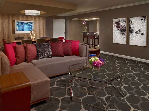 Suite - Royal Sonesta Hotel Houston