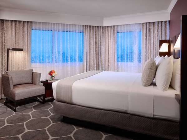 Suite - Royal Sonesta Hotel Houston