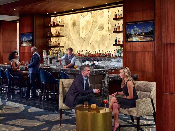 Bar - Royal Sonesta Hotel Houston