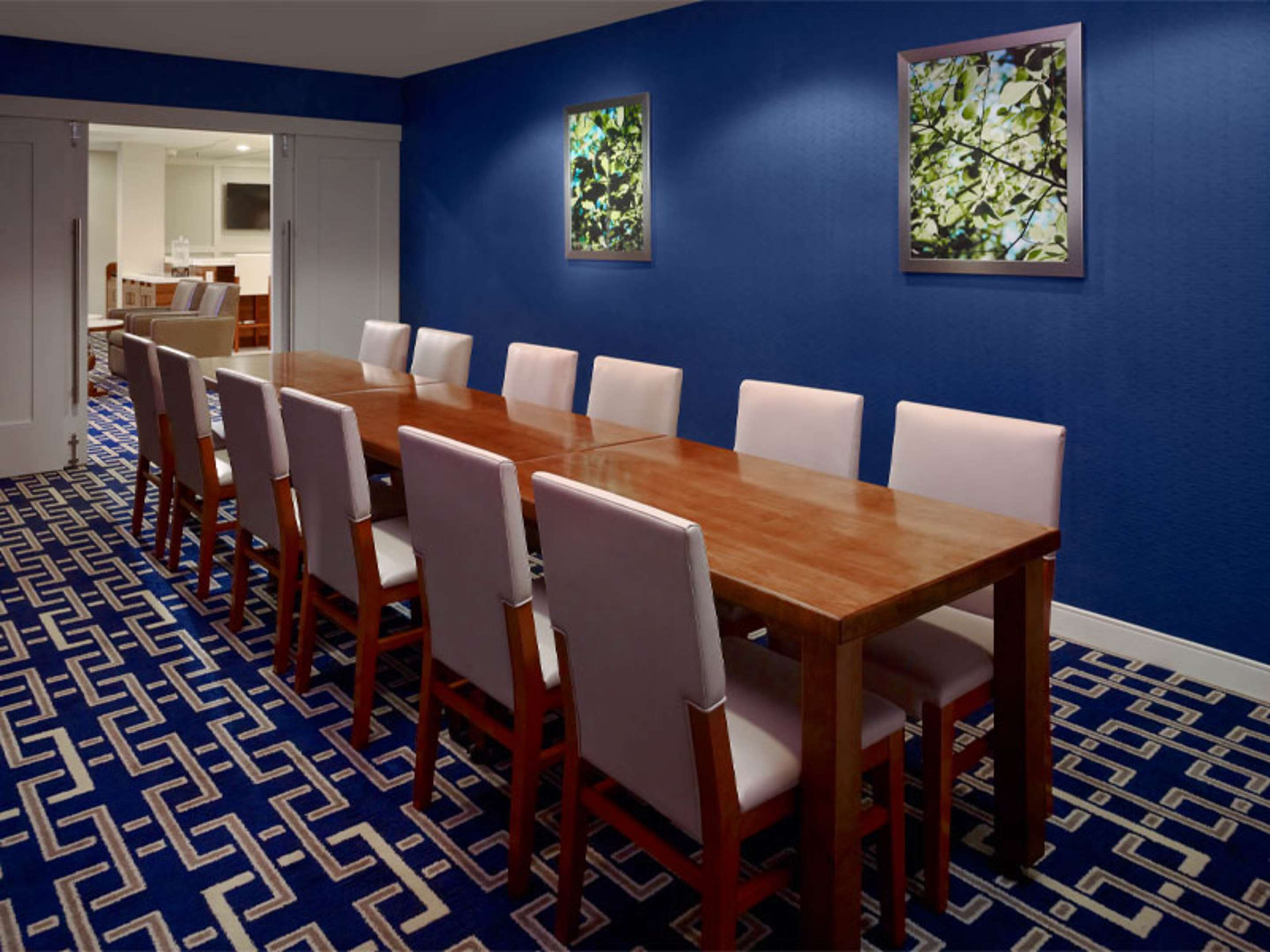 meeting room the space | Sonesta ES Suites Somerset