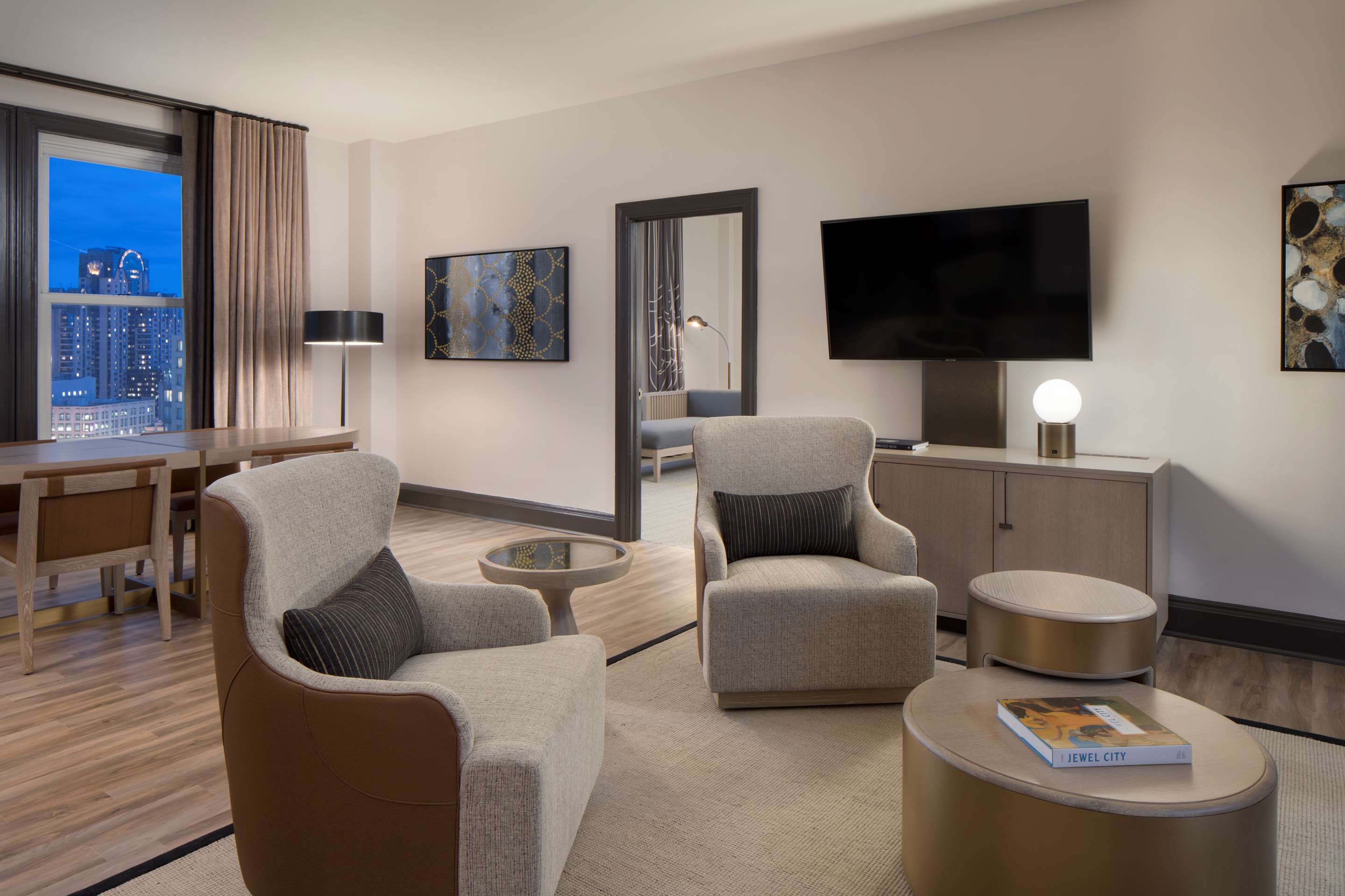 Deluxe Suite Night