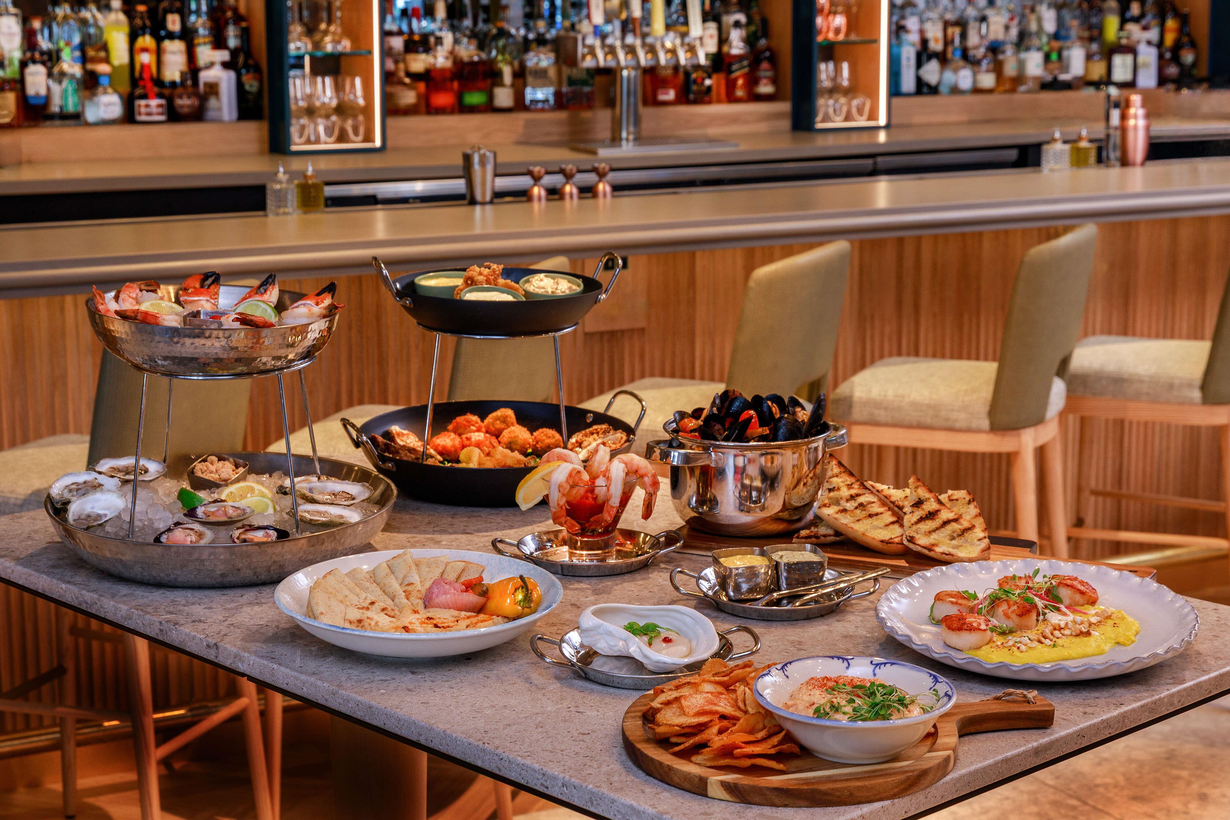 TRS Boston Dining Scull And Keel Restaurant Food | Royal Sonesta Boston
