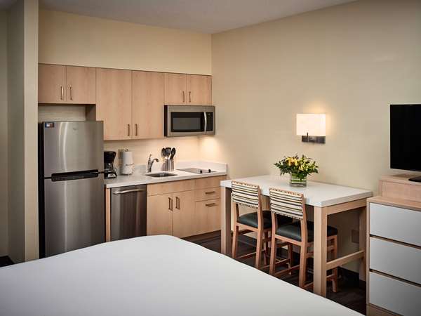 Suite - Sonesta ES Gwinnett Place Hotel Duluth - I-85, Exit 104
