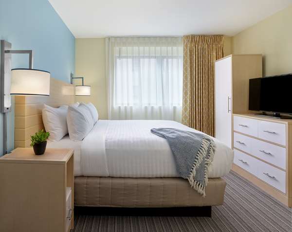  - Sonesta ES Suites Downtown New Orleans