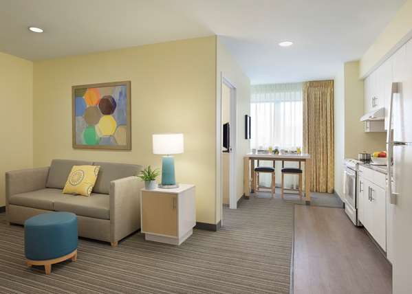  - Sonesta ES Suites Downtown New Orleans