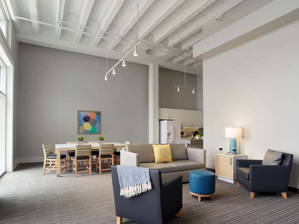 Suite - Sonesta ES Suites Downtown New Orleans
