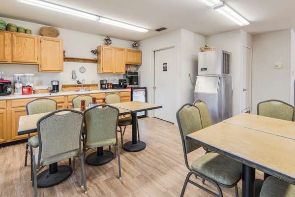 Restaurant - Americas Best Value Inn Baird - I-20, Exit 307