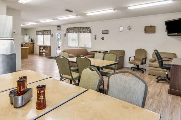 Restaurant - Americas Best Value Inn Baird - I-20, Exit 307