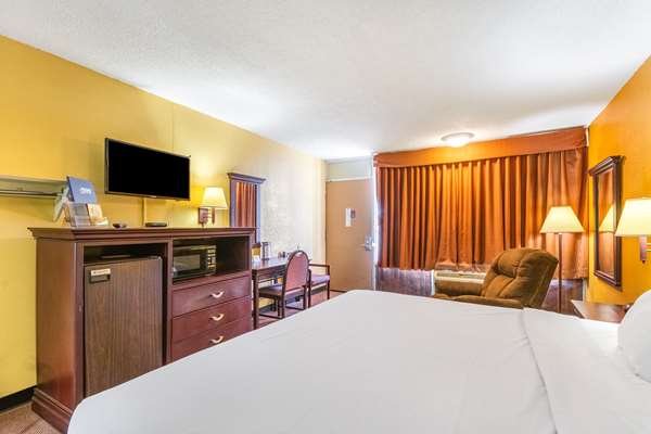  - Americas Best Value Inn Elk City - I-40, Exit 38
