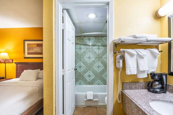  - Americas Best Value Inn Elk City - I-40, Exit 38