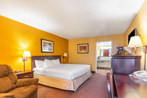  - Americas Best Value Inn Elk City - I-40, Exit 38