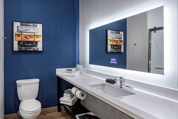  - Cambria Hotel Airport Nashville - I-40, Exit 216