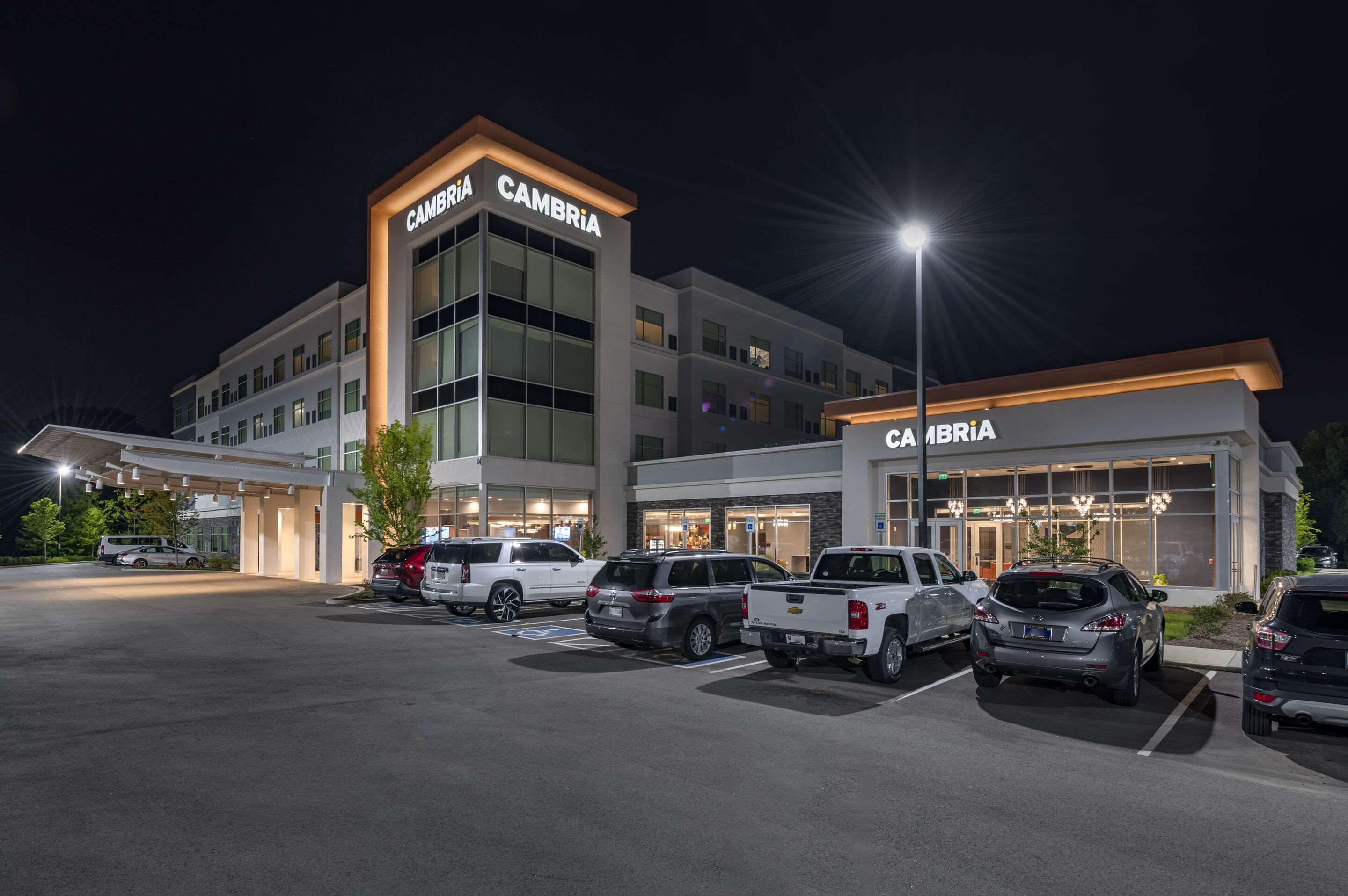 Hotel at night | Cambria Hotel Nashville Airport