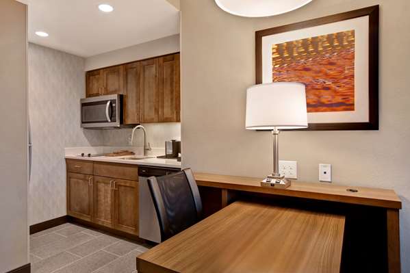  - Homewood Suites by Hilton Summerville - I-26, Exit 199