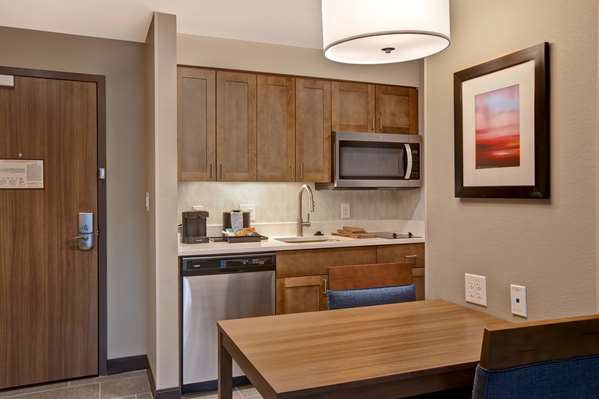  - Homewood Suites by Hilton Summerville - I-26, Exit 199