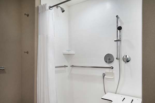  - Hilton Garden Inn & Conference Center Brookfield - I-94, Exit 301