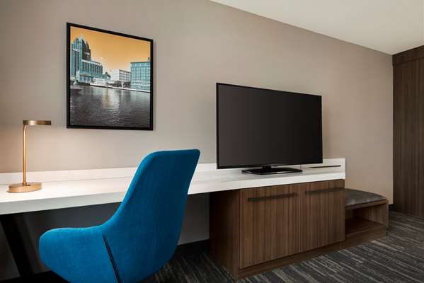  - Hilton Garden Inn & Conference Center Brookfield - I-94, Exit 301