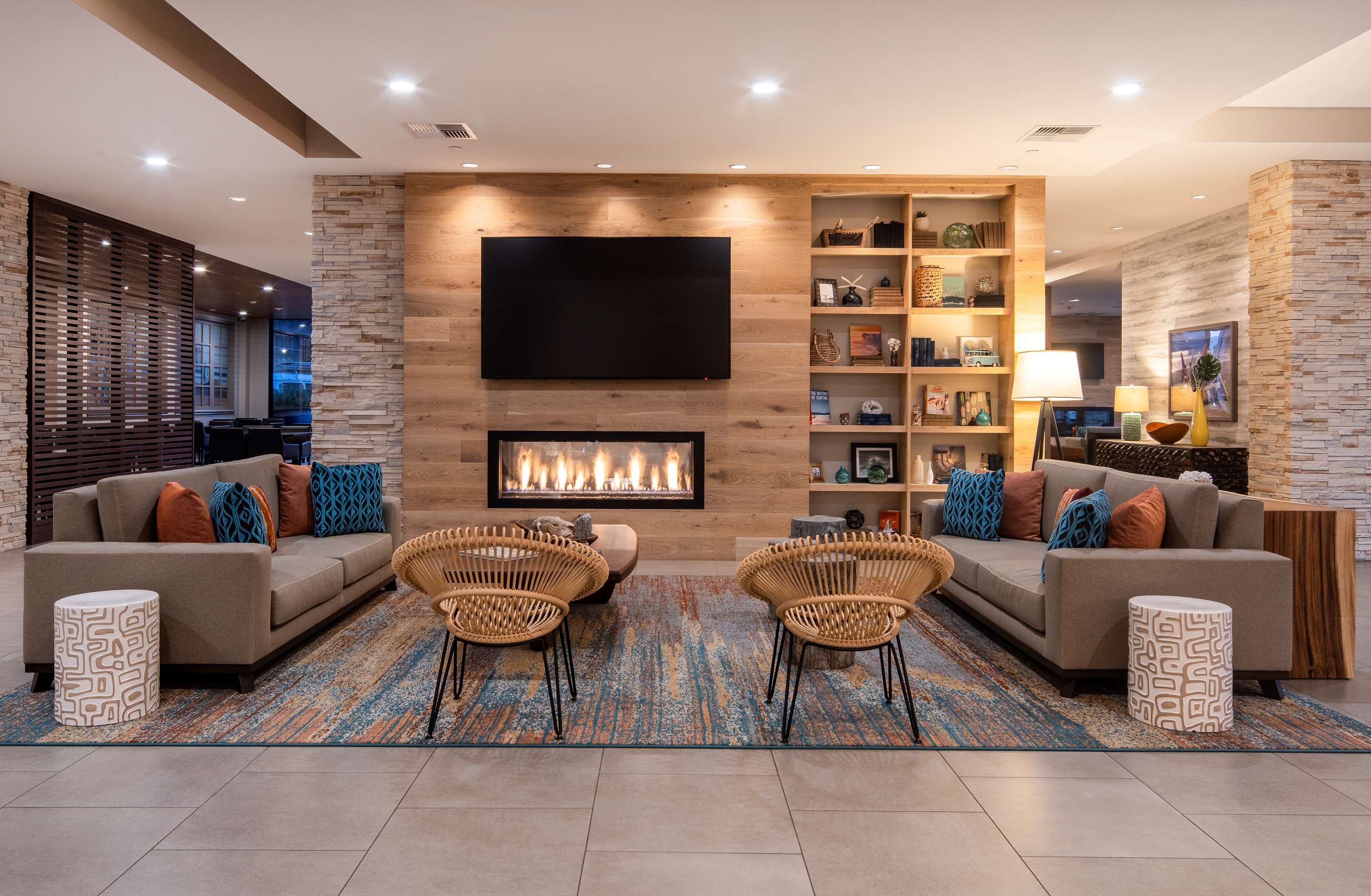 Lobby | SunCoast Hotel Anaheim, Tapestry Collection by Hilton