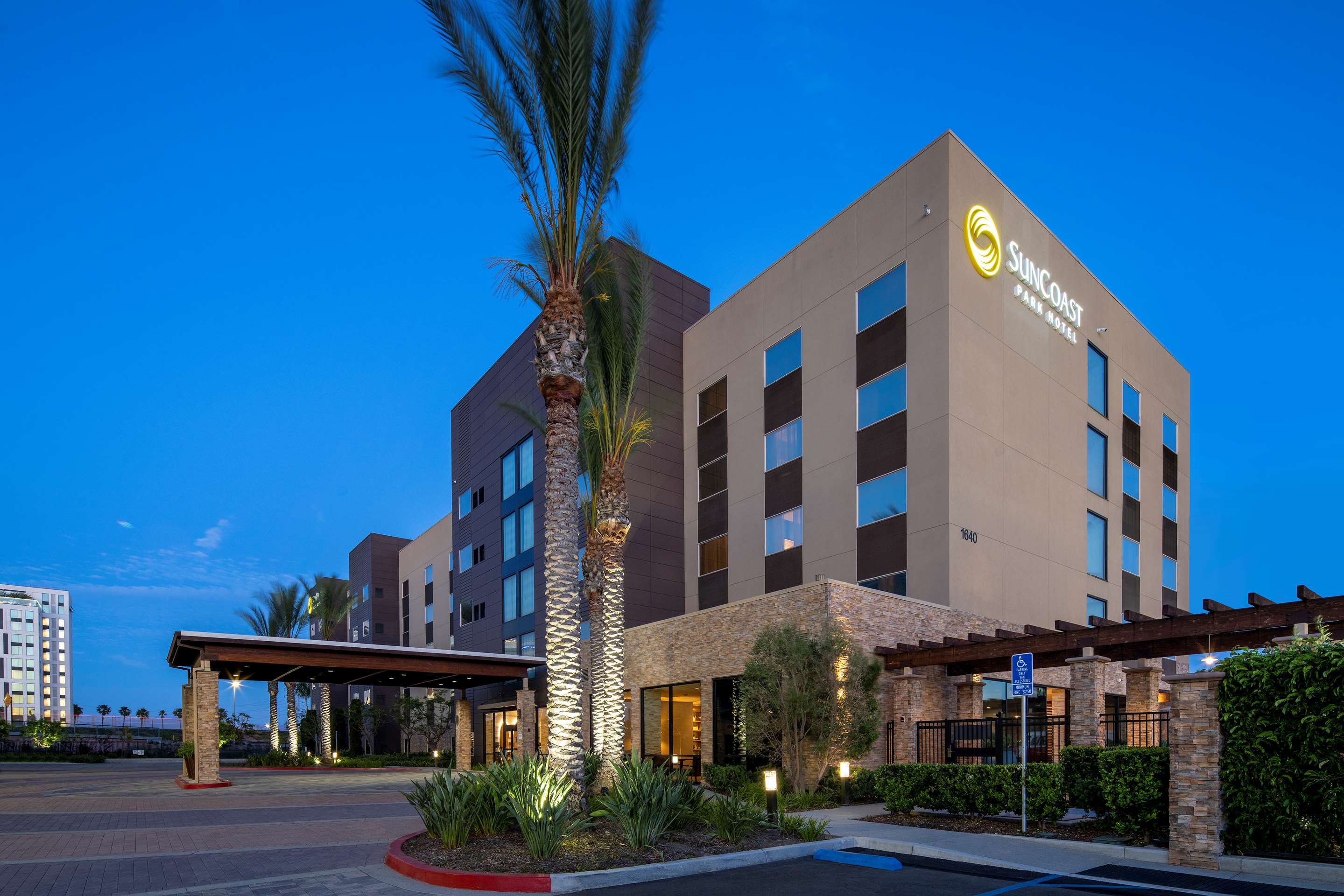Exterior | SunCoast Hotel Anaheim, Tapestry Collection by Hilton
